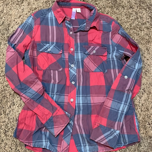 Red and blue plaid button down shirt - Picture 1 of 3